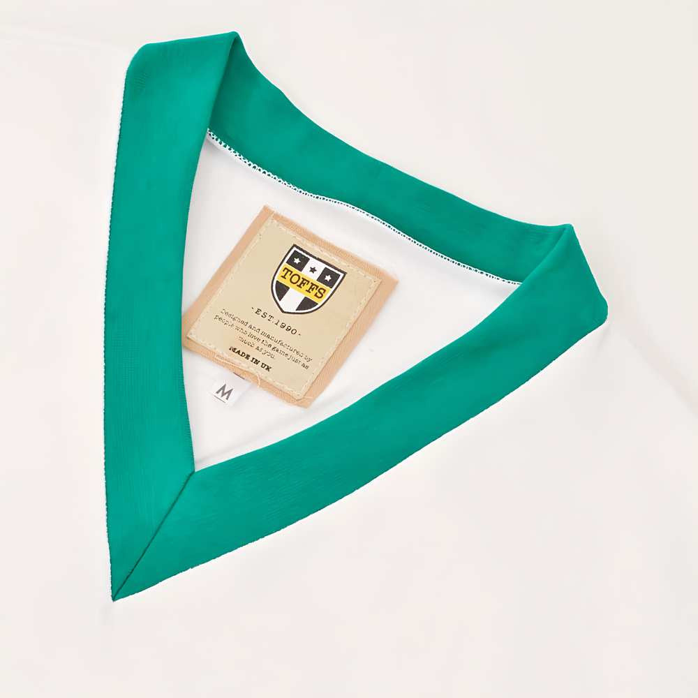 Northern Ireland 1961-64 Away Retro Football Shirt_2